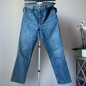 Abercrombie Curve Love 90’s Straight Jean